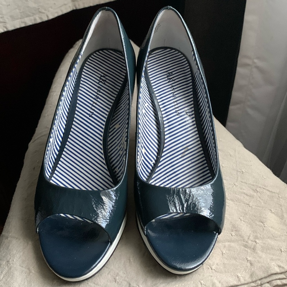 Anne Klein Makearam leather. Wedge heel.  peep toe heels.  Size 7 medium